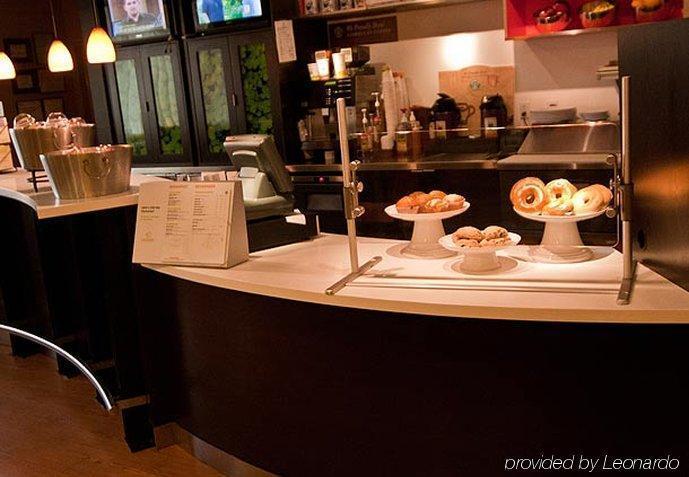 Courtyard By Marriott Monroe Airport Hotel Exterior photo